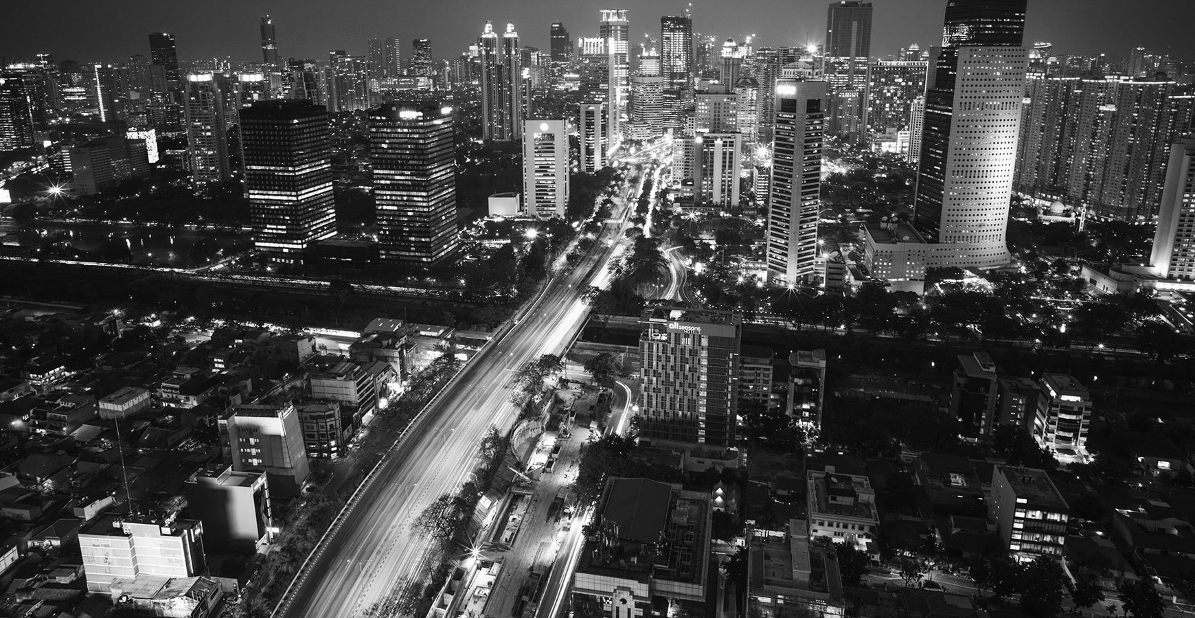 foto-de-cuidad-enla-noche